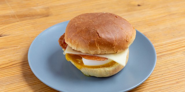 Bacon, Egg & Cheese Breakfast Sandwich