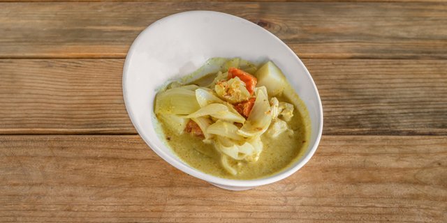 Vegetarian Yellow Curry