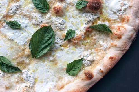 White Pie Pizza