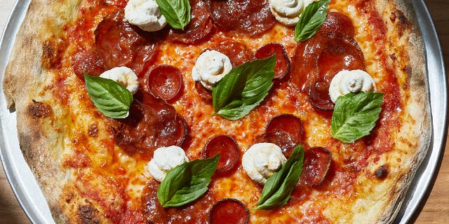 "The Tracksuit" Pizza