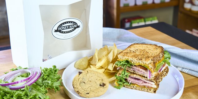 Classic Boxed Lunch