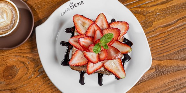 Strawberry & Cheese Honey Bread