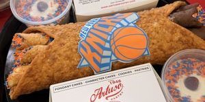 New York Knick's Party Cannoli