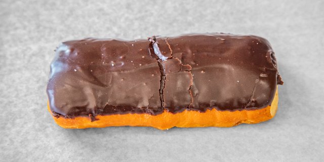 Deluxe Donuts