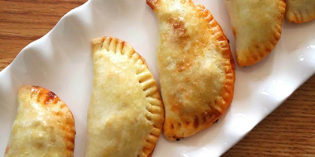 Chickpea Curry Empanada