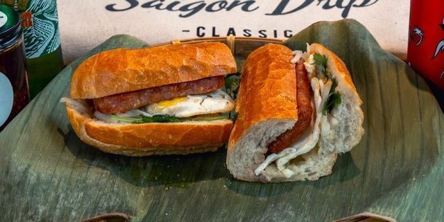 [Tray] Spam Slammin Egg Banh Mi