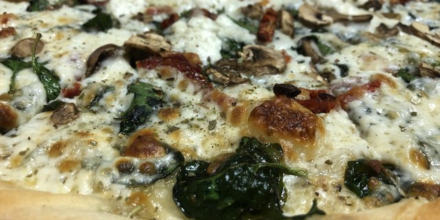 16" Surfers Pizza