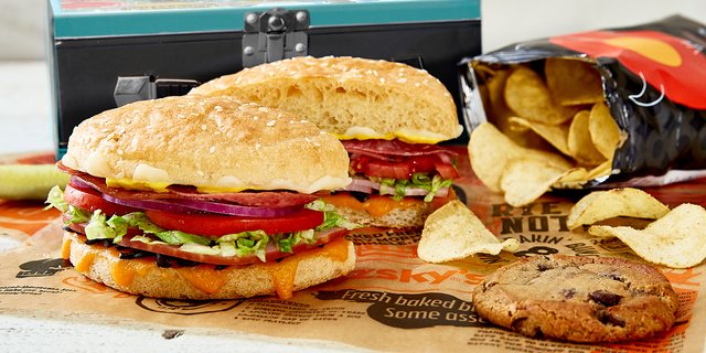 Configure Chilled Sandwich Lunch Box - Schlotzsky's