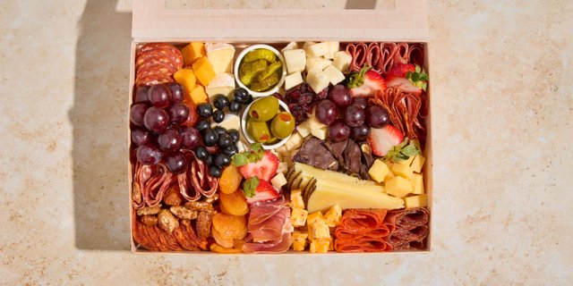 Premium Meat & Cheese Picnic Box