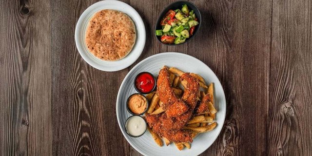 Schnitzel & Za'atar Fries