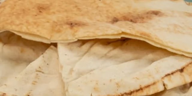 Pita Bread Tray