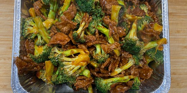 Beef w/ Broccoli Tray