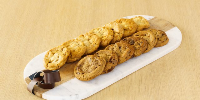 Baker's Dozen Assorted Cookies