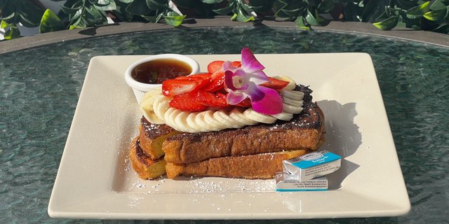 Banana & Strawberries French Toast
