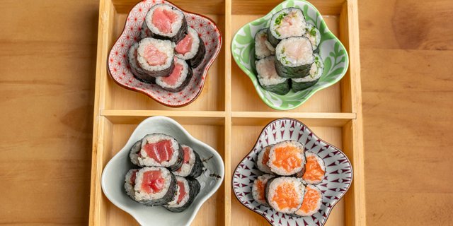 Classic Roll Box