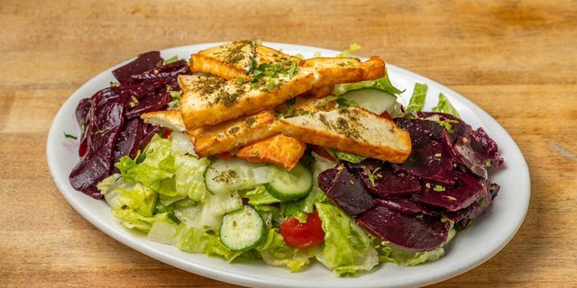 Halloumi & Beet Salad