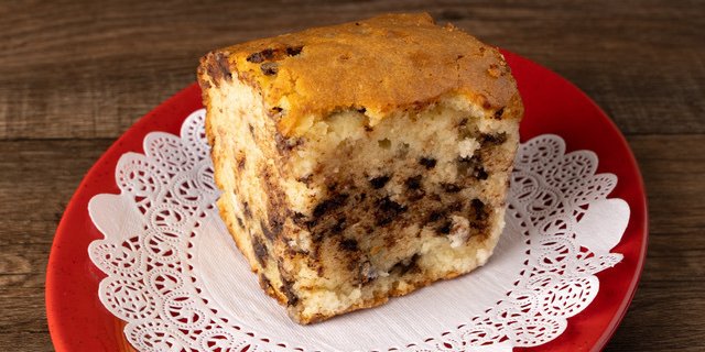Famous Chocolate Chip Cake