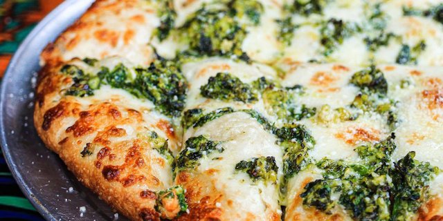 Spinach Artichoke Cheesy Breadsticks