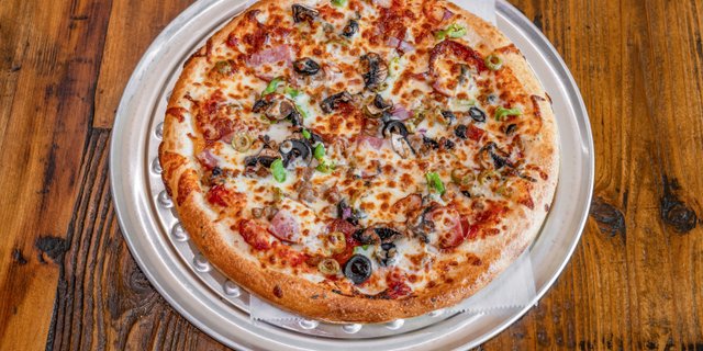Milan Supreme Pizza