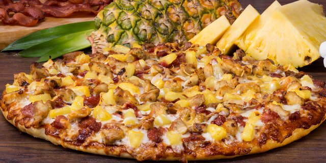 Pineapple Chicken Luau Pizza