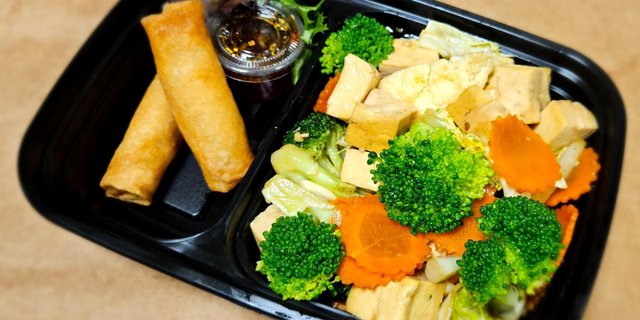 Stir-Fried Vegetables w/ Tofu Boxed Lunch