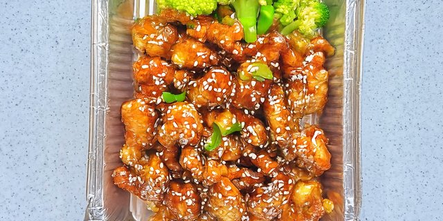 L6-05. Crispy Sesame Chicken