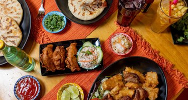 Las Cazuelas Restaurant & Pupuseria