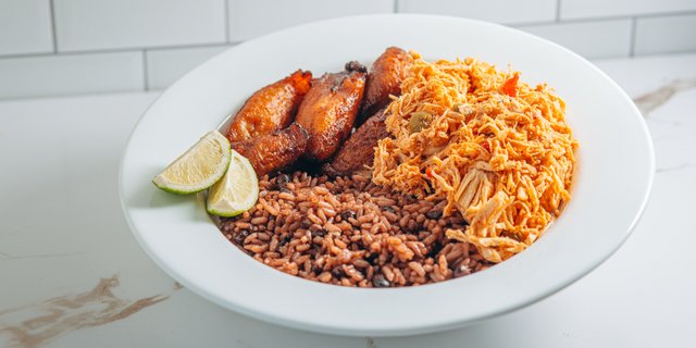Shredded Chicken/Pollo Desmenuzado Meal