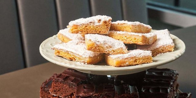 Assorted Desserts Tray