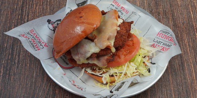 Crispy Chicken Sandwich Box