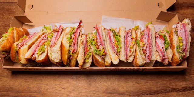 Grilled Chicken Sandwich Tray