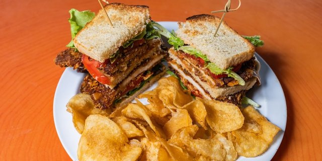 Crispy Chicken Sandwich Box