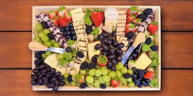 Small Cheese & Fruit Board