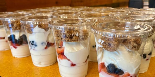 Fruit & Yogurt Parfait