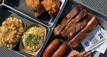 Lillie’s Q @ District Brew Yards