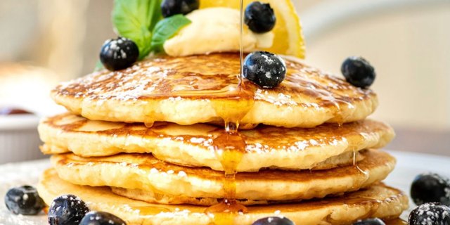Blueberry Ricotta & Lemon Pancakes