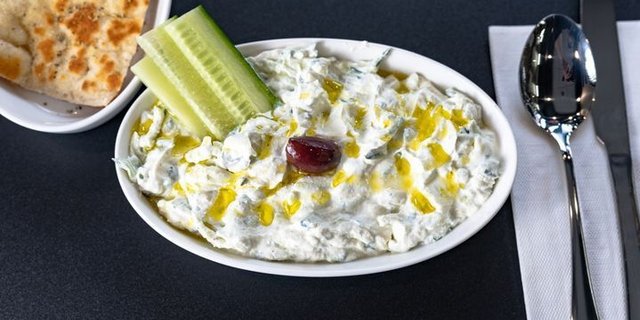 Tzatziki w/ Pita