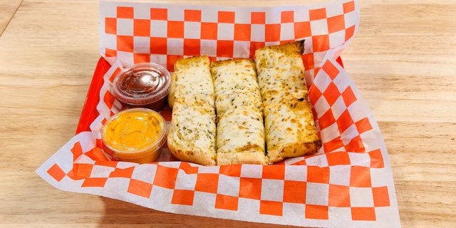 Garlic Bread W/ Cheese