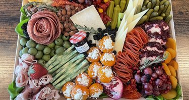 Luzianna Purchase & Cypress Market