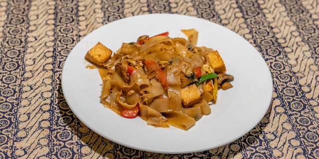 Pad Kee Mao (Drunken Noodles)