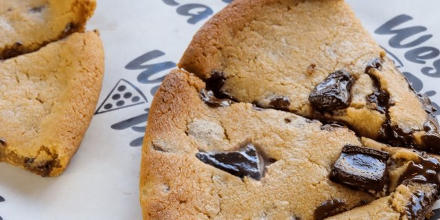 8" Chocolate Chip Cookie