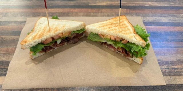 BLT