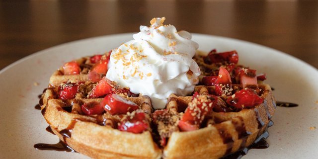 Strawberry Nutella Waffle