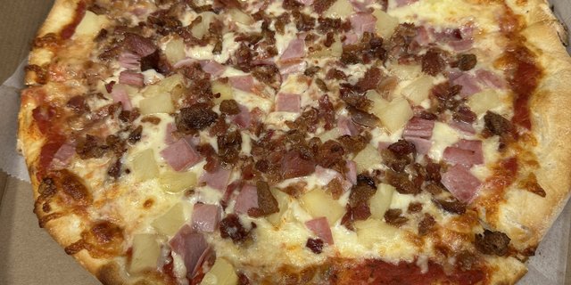 Hawaiian Pizza