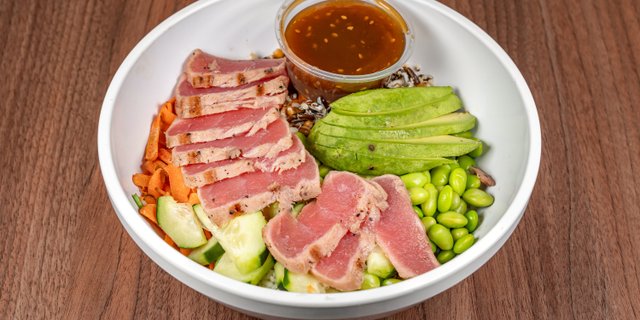 Seared Tuna Bowl