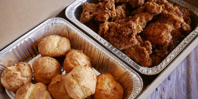 Chicken & Biscuits