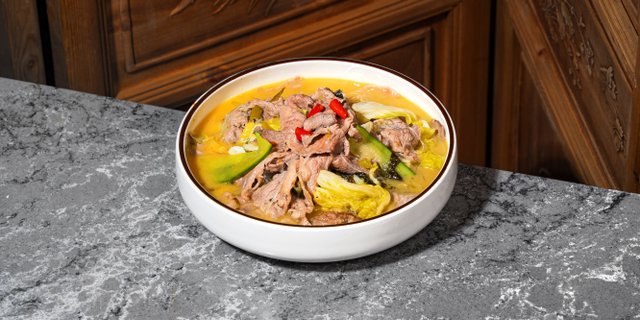 Braised Beef w/ Pickled Vegetable