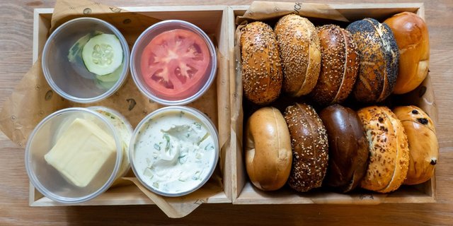 Small Bagels & Schmears