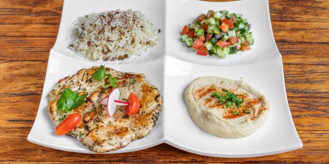 Grilled Chicken Boxed Lunch