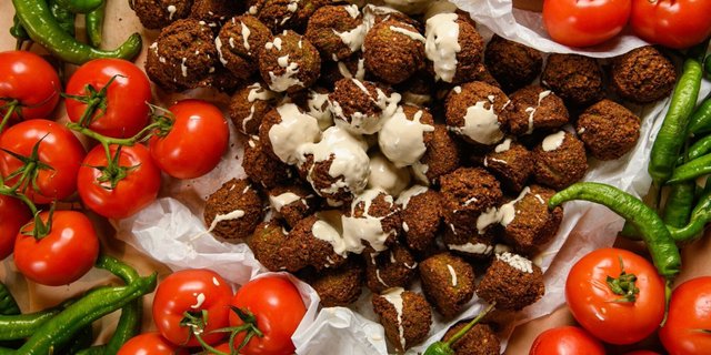 Falafel Feast Tray